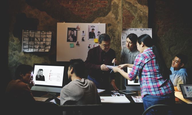 eluniva.com